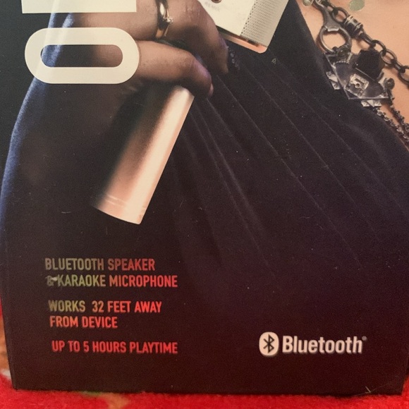 Blue Tooth Microphone/Speaker Karaoke Microphone NIB Portable - Picture 3 of 5